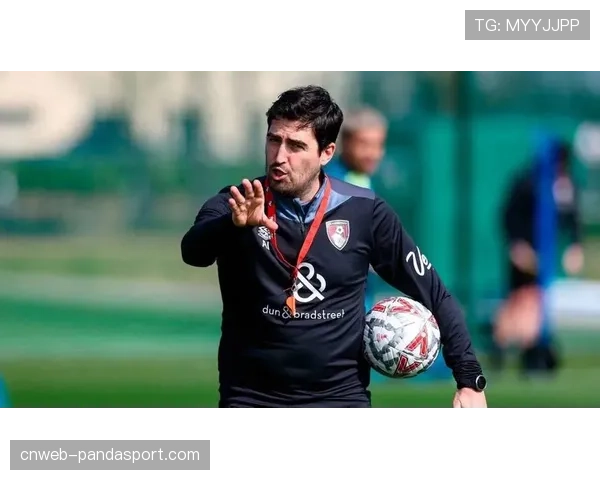 伯恩茅斯主场韧性解析:战术调整如何扭转连败颓势 伯恩茅斯主场韧性解析:战术调整如何扭转连败颓势