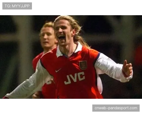 佩蒂特批主帅比较年轻球员，称埃斯特旺压力过载